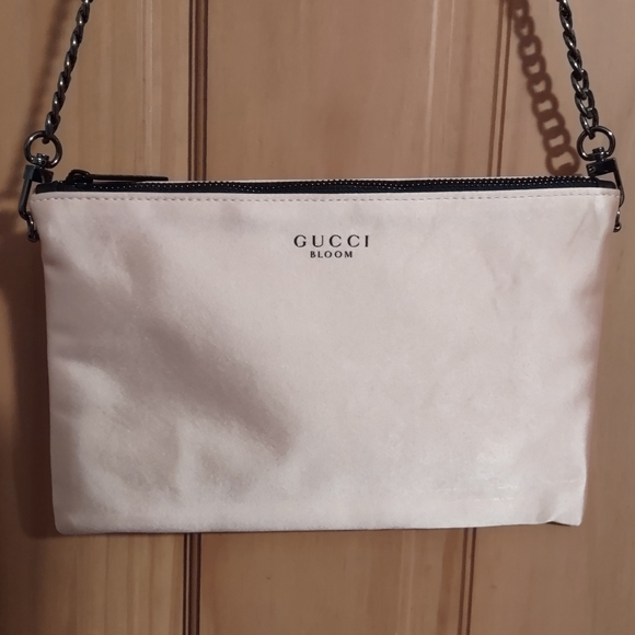 Gucci Handbags - 🆕 Gucci Beauty Bag repurposed to Crossbody